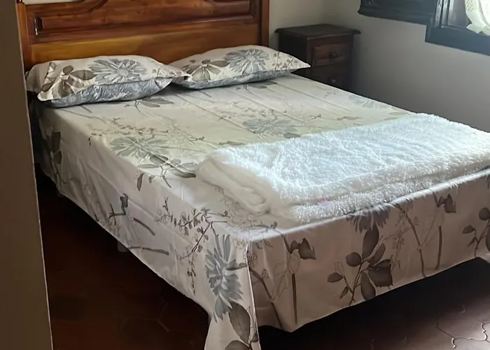 Hostal Sabor Fusion * La Pradera de Navalhorno